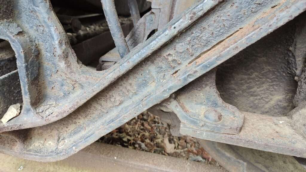 close up image of the "N&W RY" cast on the truck
