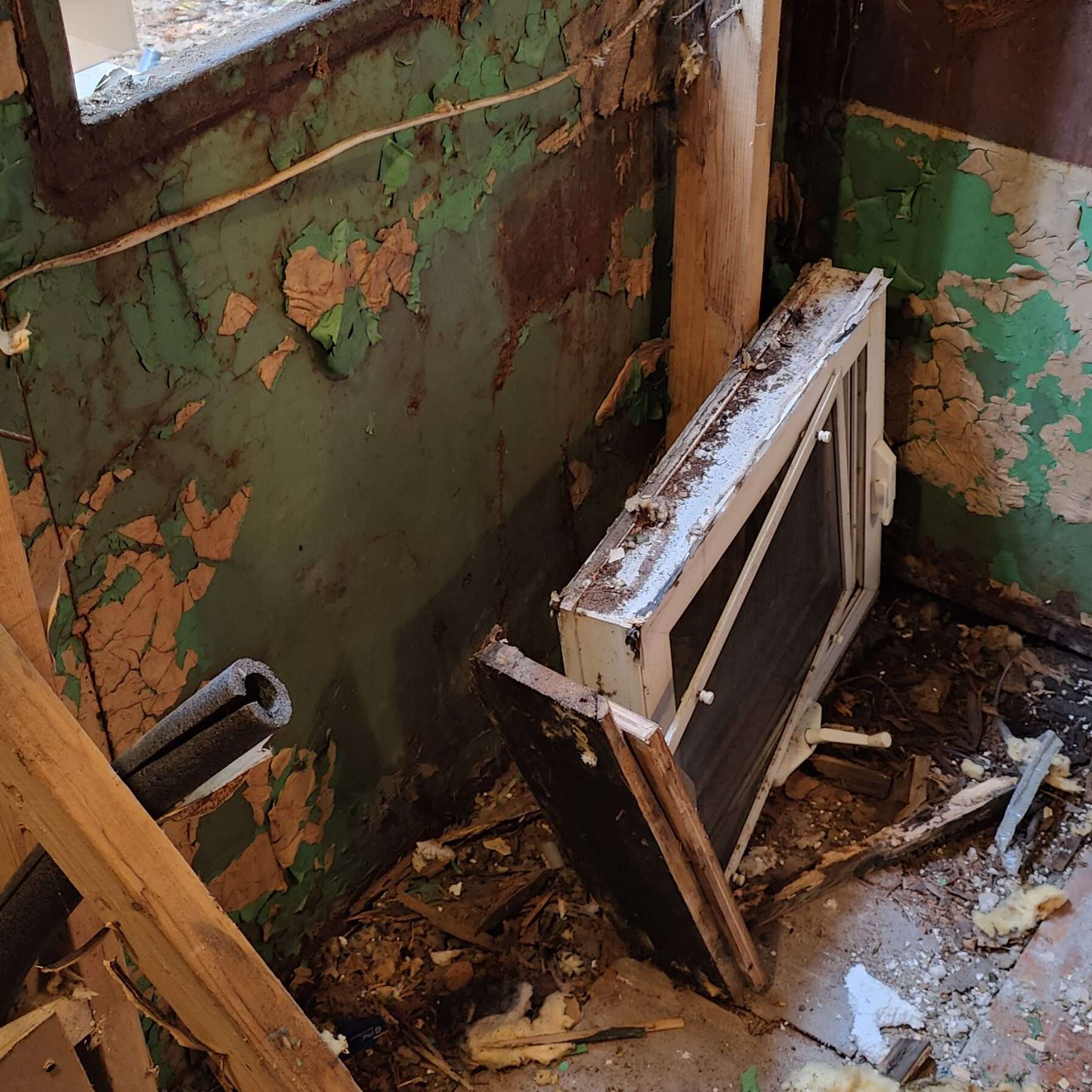 518 window removed and on the floor